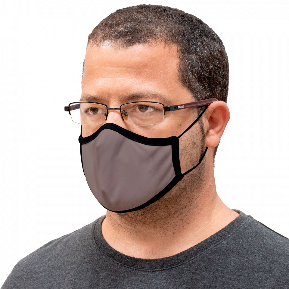 Mascarilla algodón orgánico reversible grande taupe y negra homologada con protección +90% personalizada