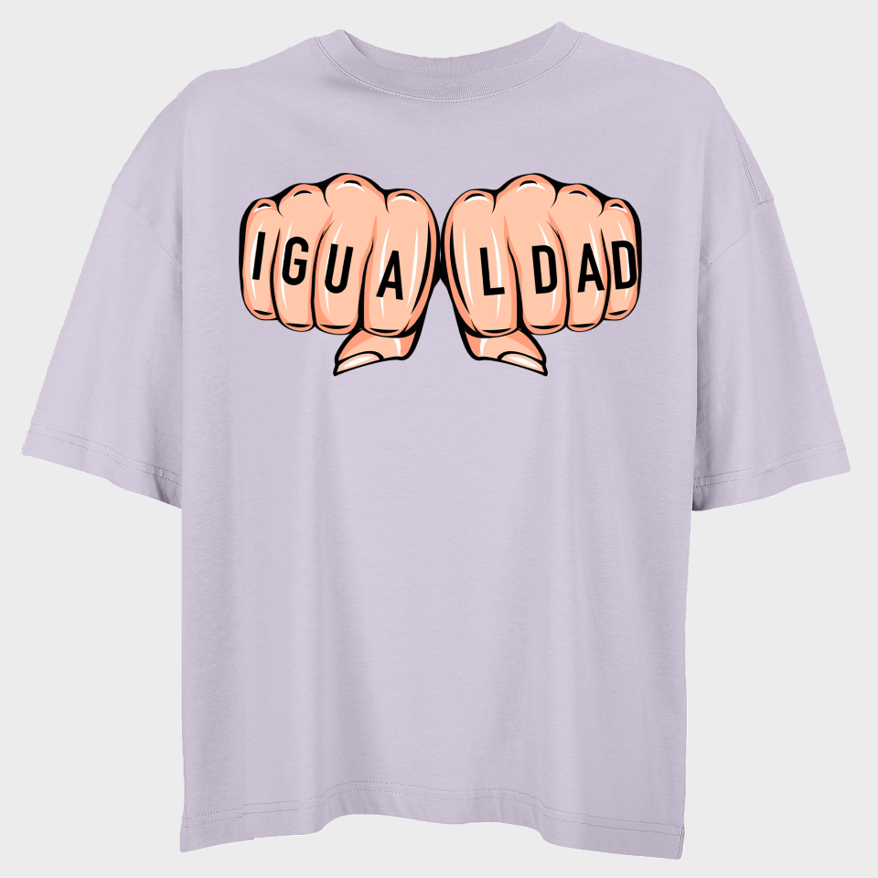 Camiseta oversize mujer para el día de la mujer diseño Igualdad