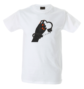 Camiseta hombre mano esposada