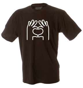 Camiseta hombre manos corazón