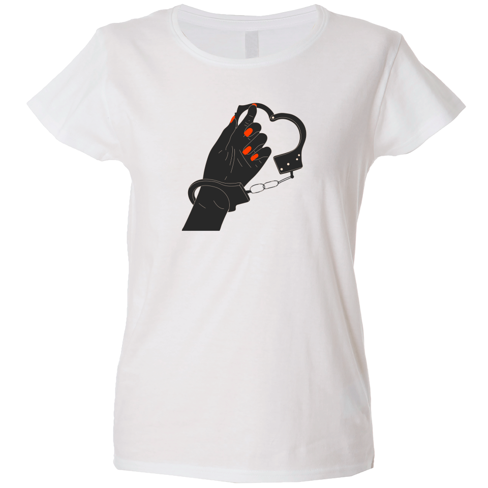Camiseta mujer mano esposada