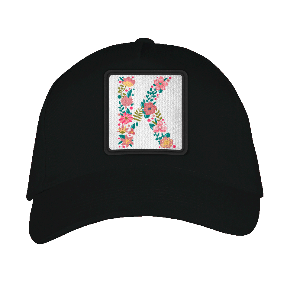 Gorra adulto con parche Letra K