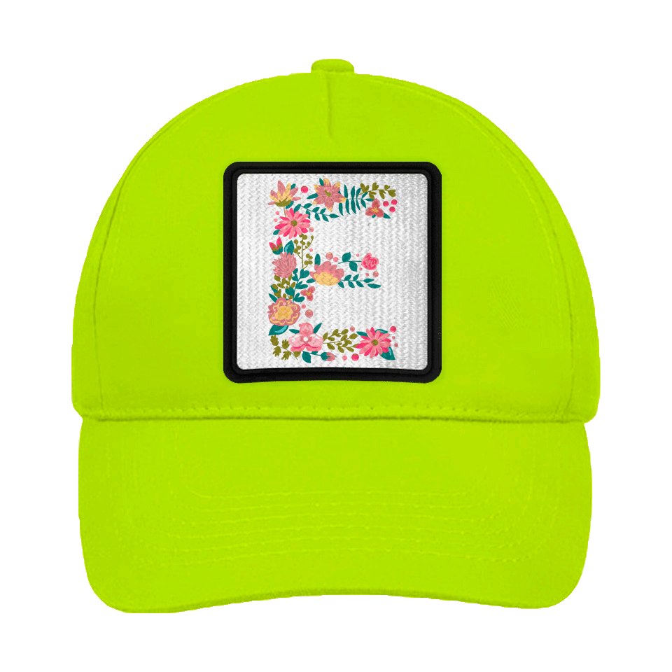Gorra infantil con parche Letra E