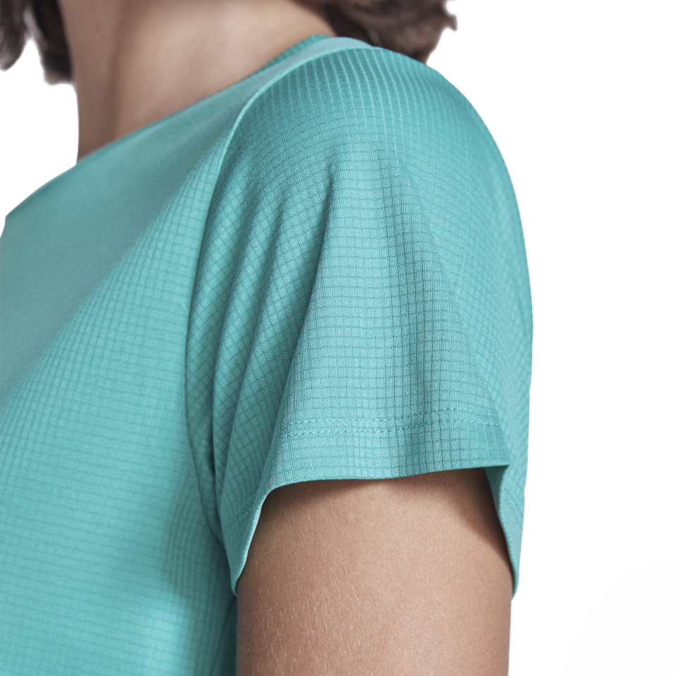 Conjunto de mujer pádel camiseta técnica y falda personalizado