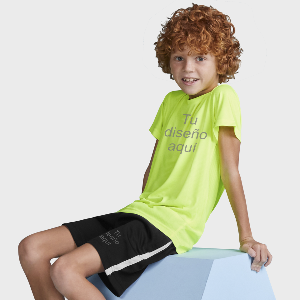 Conjunto infantil de pádel camiseta técnica y pantalón personalizado