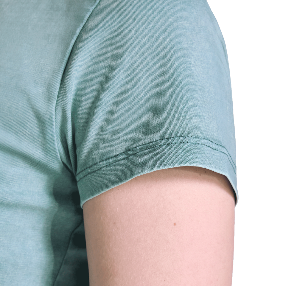 Camiseta de mujer con acabado lavado ácido personalizada