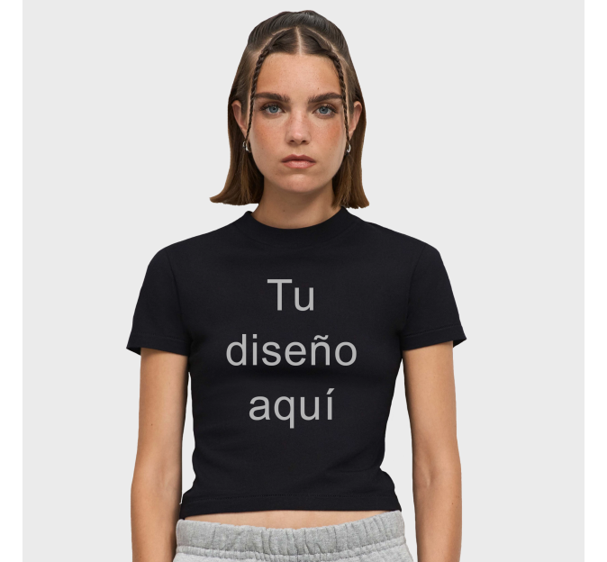 Camiseta corta y ceñida de mujer personalizada