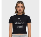 Camiseta corta y ceñida de mujer personalizada