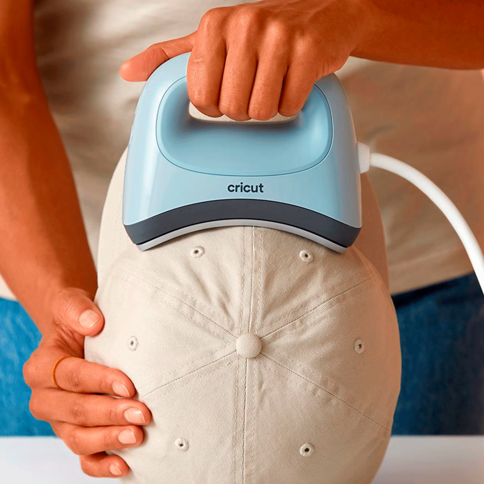 Cricut HAT PRESS curvada para gorras, viseras y sombreros