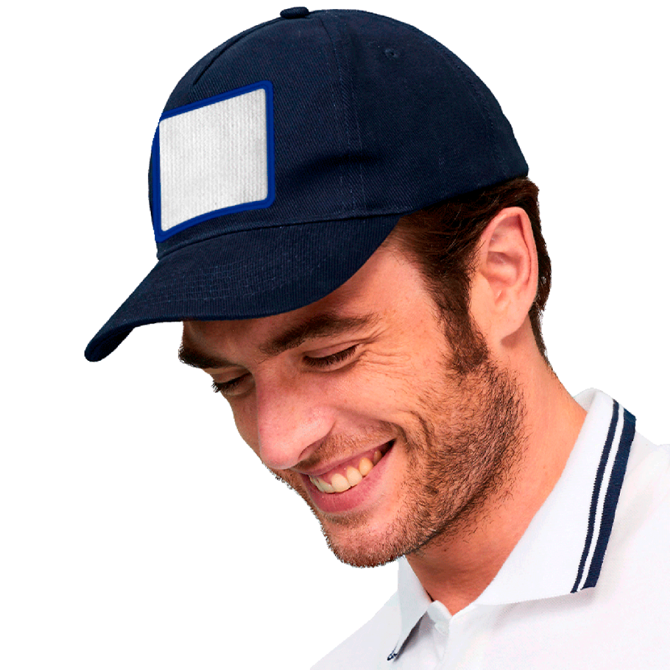 Gorra con parche personalizado