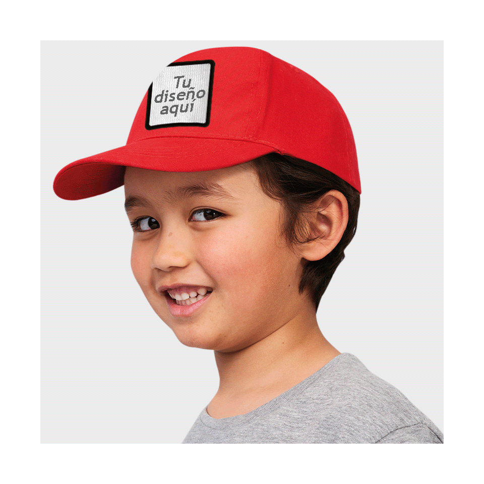 Gorra infantil con parche personalizado